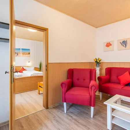 Uns Luett Huus Apartman *