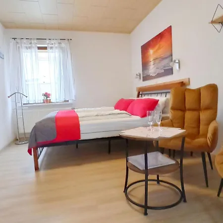Uns Luett Huus Appartement *