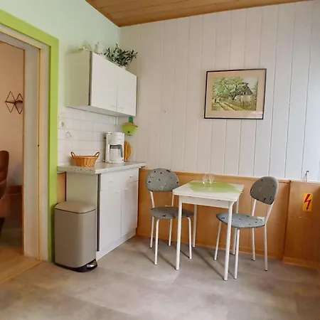 Uns Luett Huus Appartement *