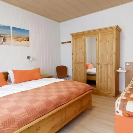 Appartement Uns Luett Huus