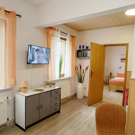 Appartement Uns Luett Huus